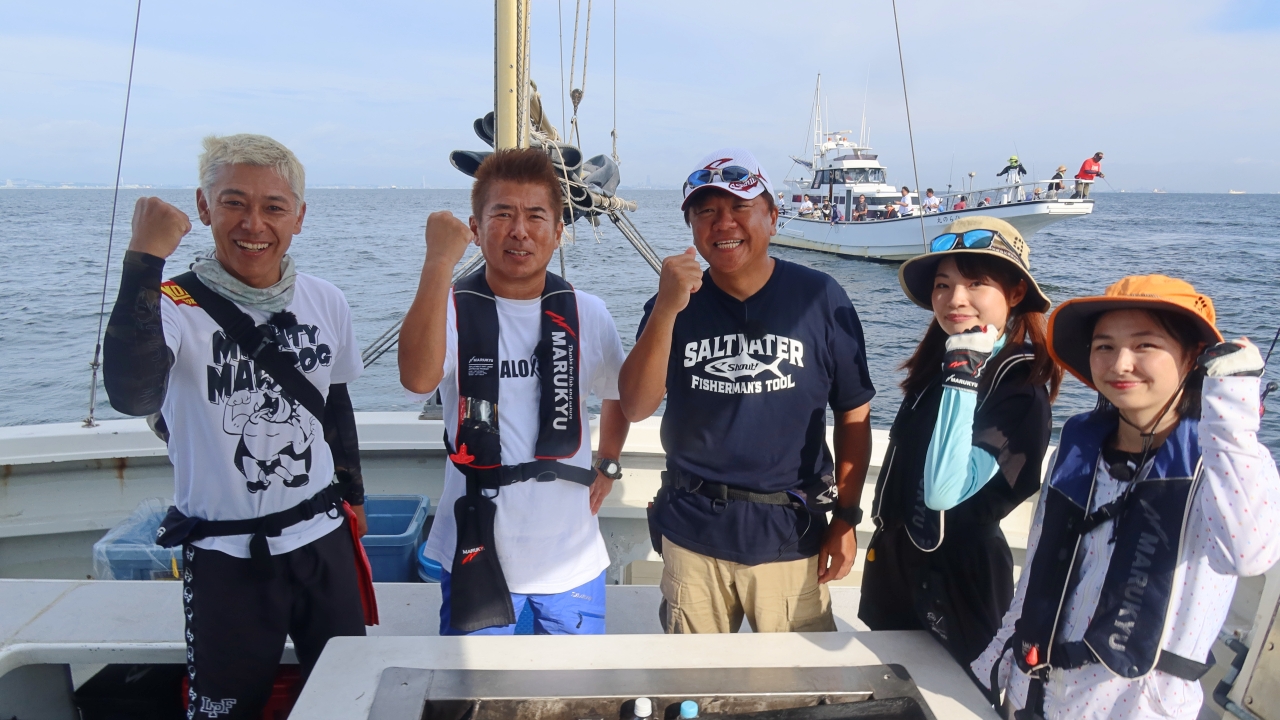 タチウオ釣りならまかせろ！前半戦 東京湾で、夏のタチウオジギング対決！