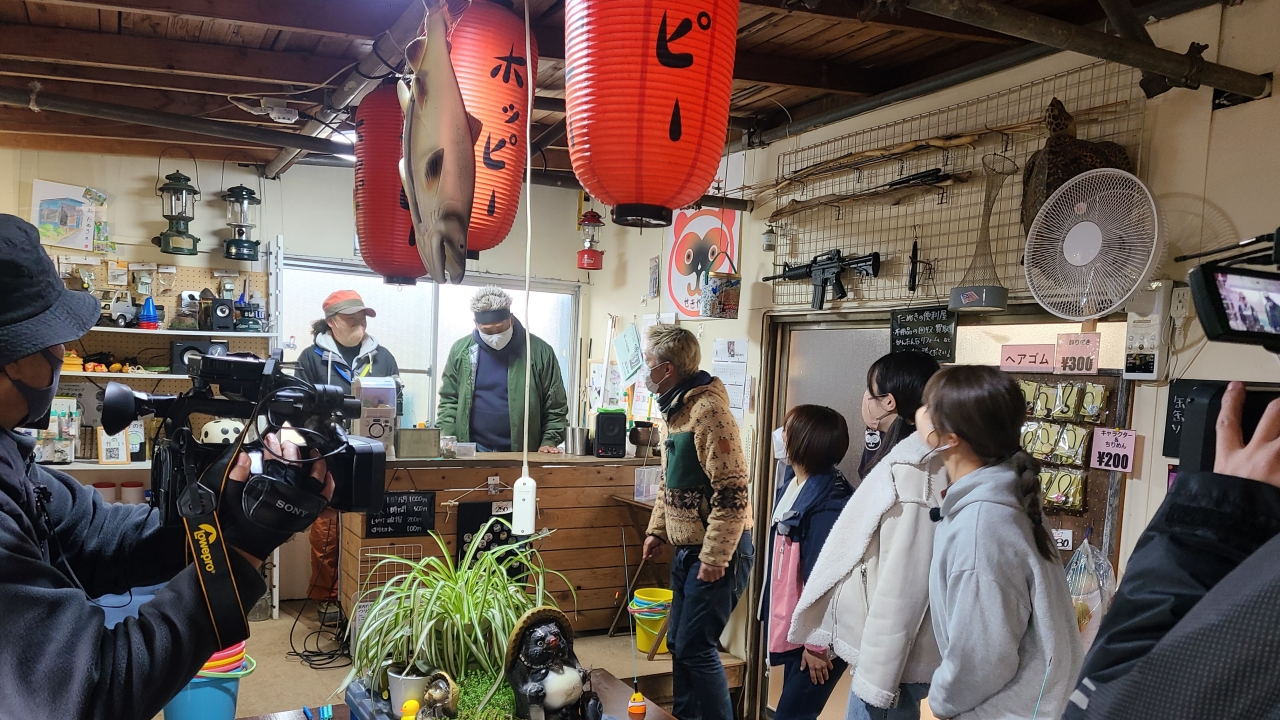 突然の欠航！悪天でもいける屋内釣掘りならまかせろ！タナゴ篇 小さな池で極小ターゲットを狙います！